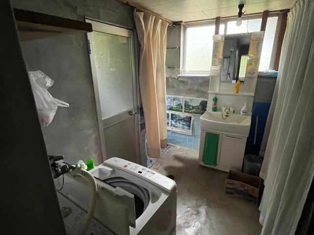 Wood house in Wadomari, Kagoshima, farmland, approval needed