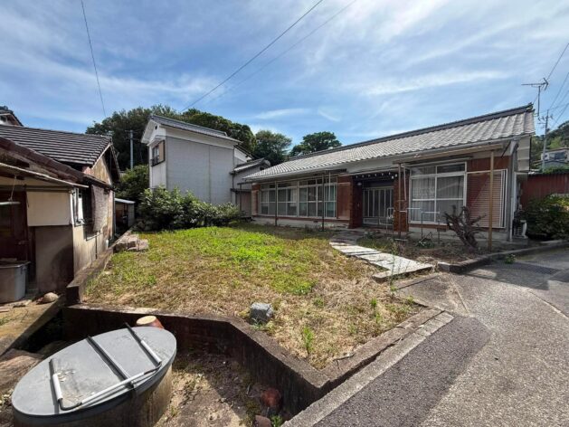 1970s wood house in Ehime
