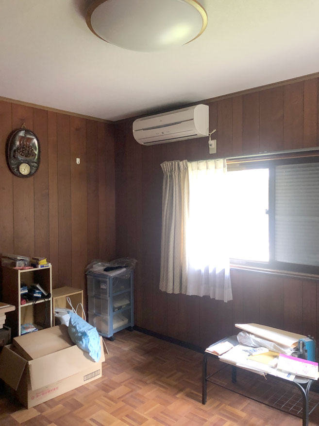 1980s wood house with storehouses in Hiyoshi, Nantan