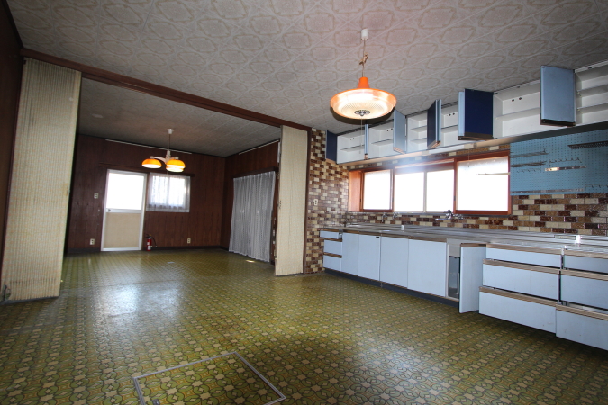 1960s wood house, 16-min walk to station, Gifu
