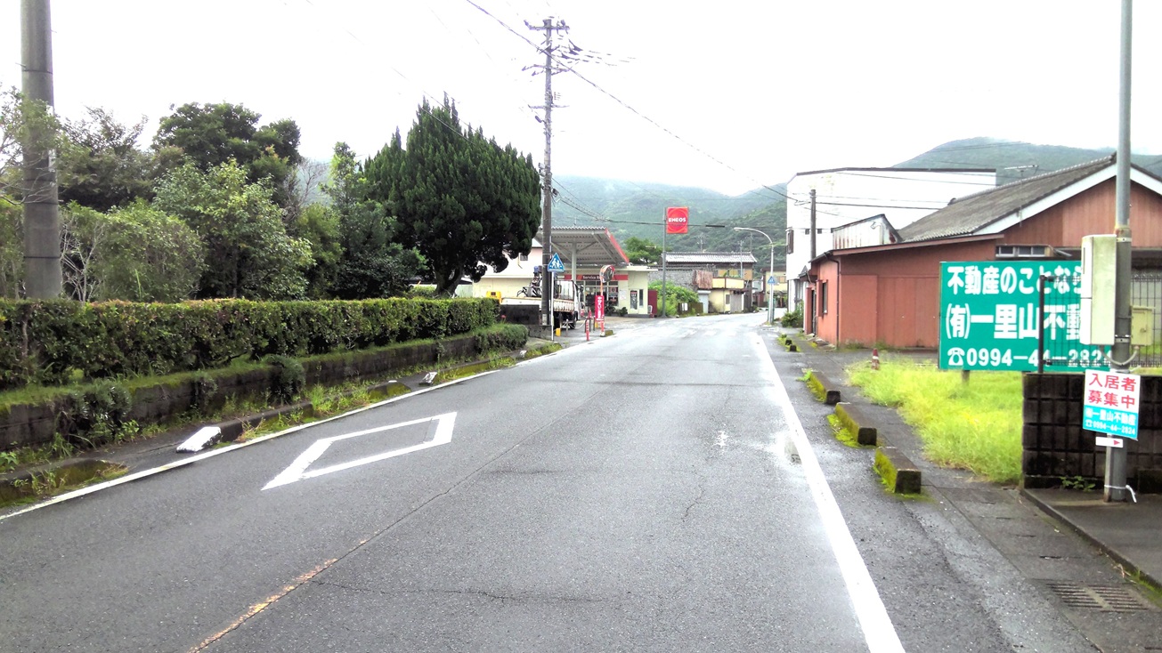1990s steel-frame house in Uchinoura, Kimotsuki