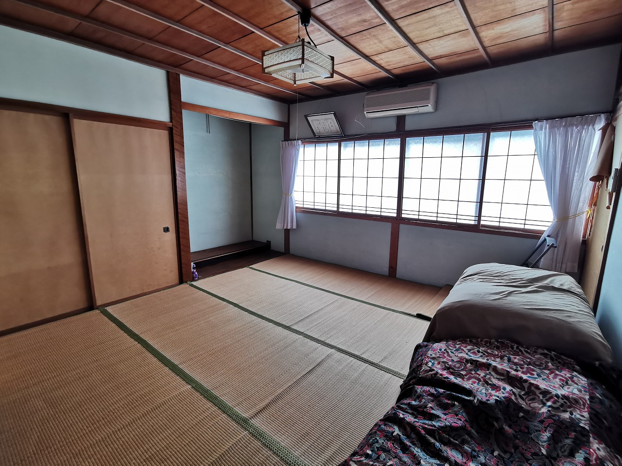 Wood house in Himi