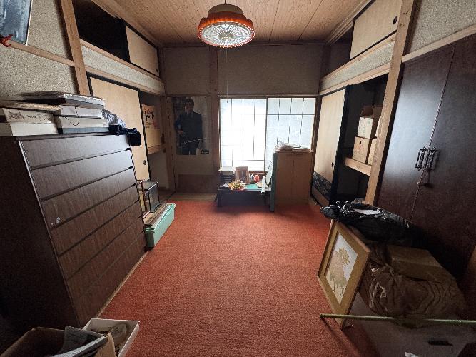 1970s wood house, 11-min walk to station, Tokamachi, Niigata