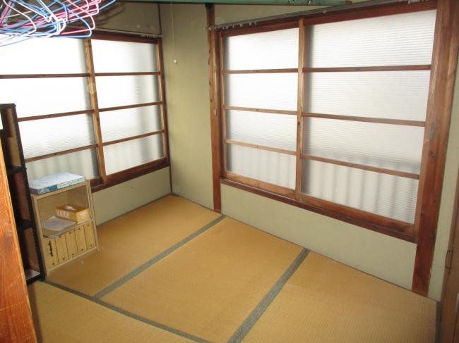 1910s wood house, 17-min walk to station, Okayama