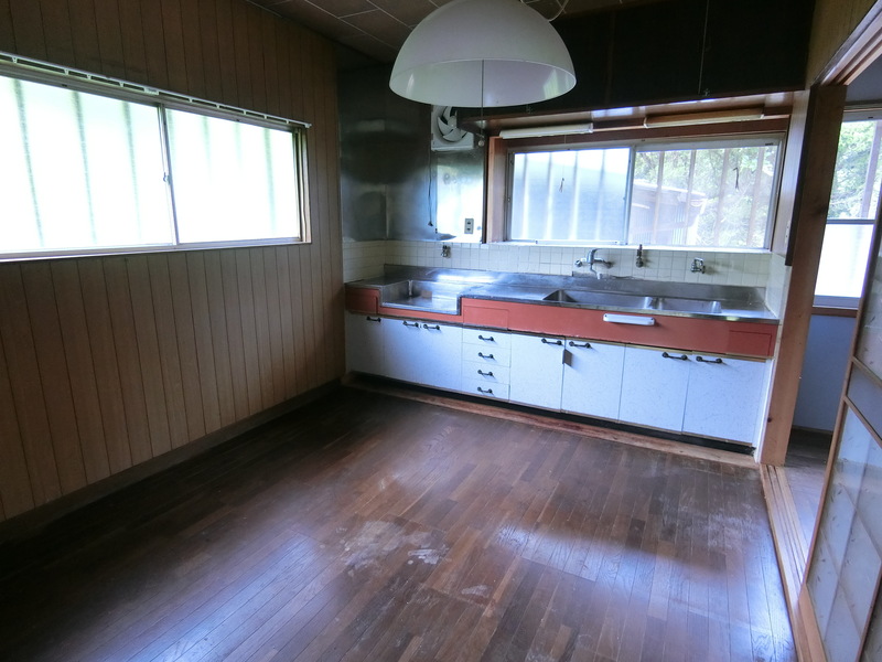 1970s wood house in Kochi