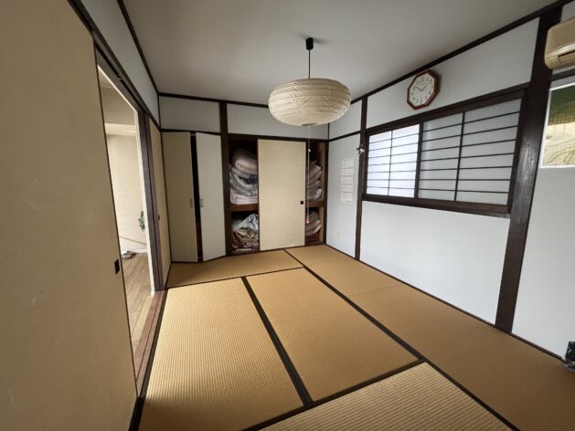 1980s wood house in Ehime