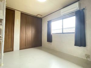 1990s wood house, 20-min walk to station, Fukui