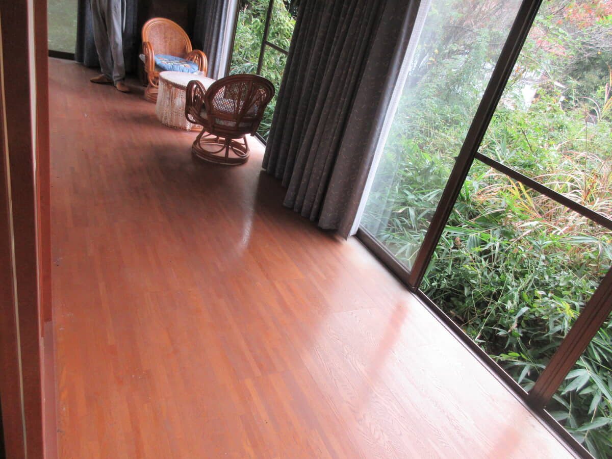 1990s wood house in Hiroshima