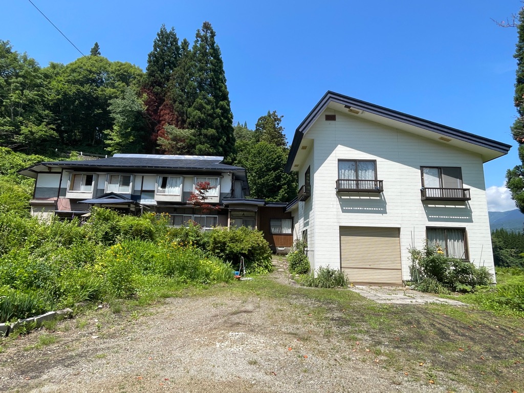 Wood house, 19-min walk to station, Nagano
