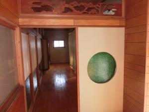 1970s wood house, 12-min walk to station, Kawanishi, Yusui