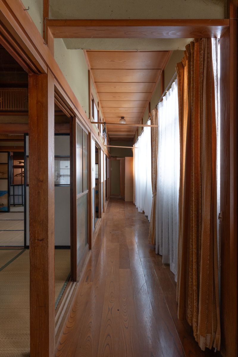 1980s wood house on a large plot in Yamagata
