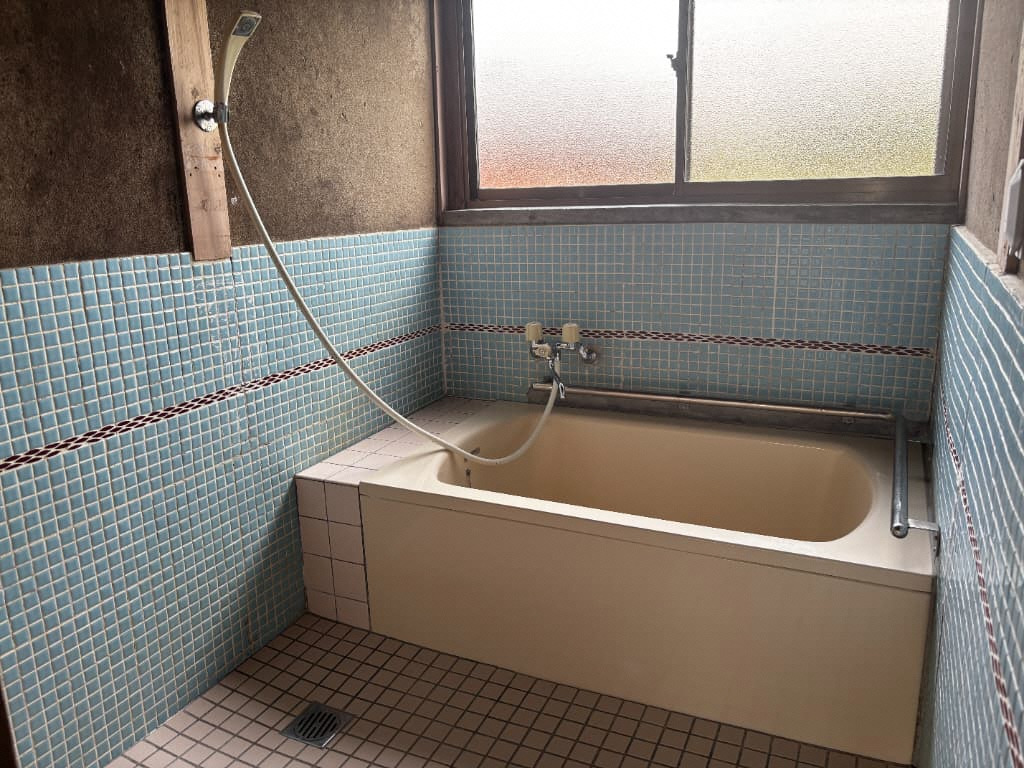 1970s wood house in Nagasaki