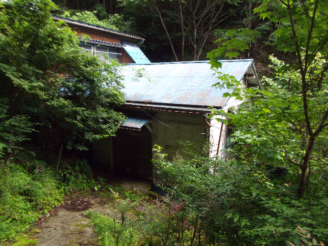 1960s wood house in Tokyo