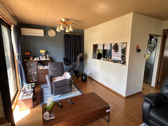 1990s steel-frame house on a large plot in Tochigi