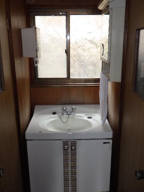 Wood house, 20-min walk to station, Nagasaki