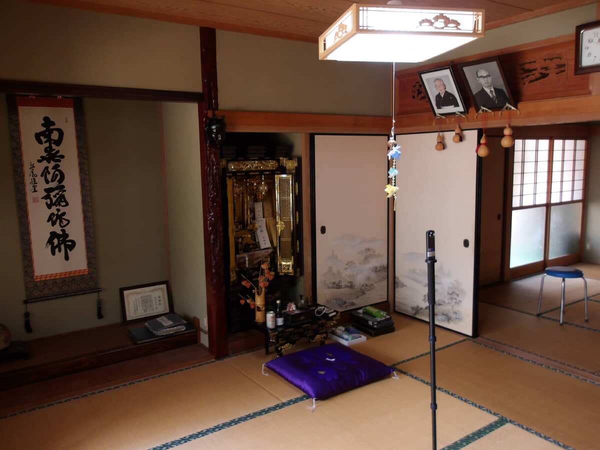 1980s wood house