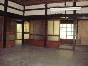 Wood house on a large plot in Niigata