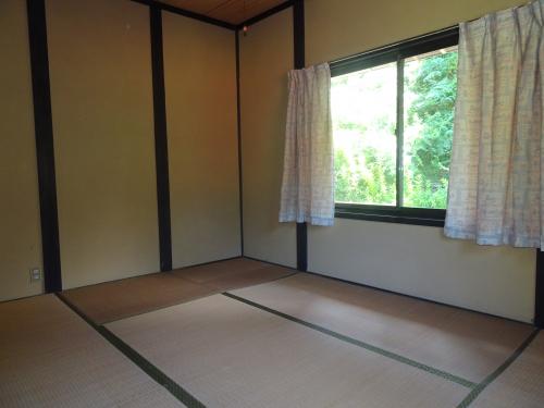 1980s wood house in Hiroshima