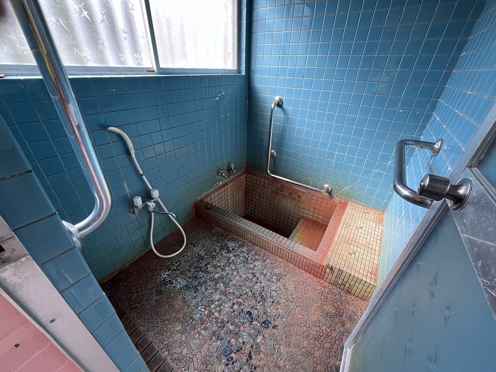 1970s house near the coast in Togata, Ibusuki