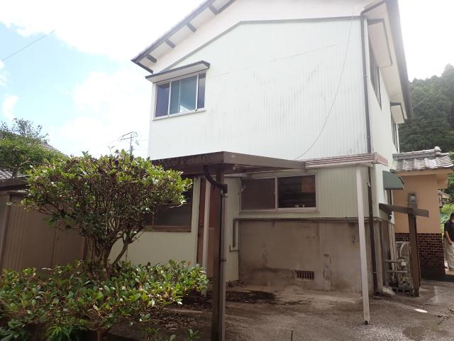 1970s wood house in Oita