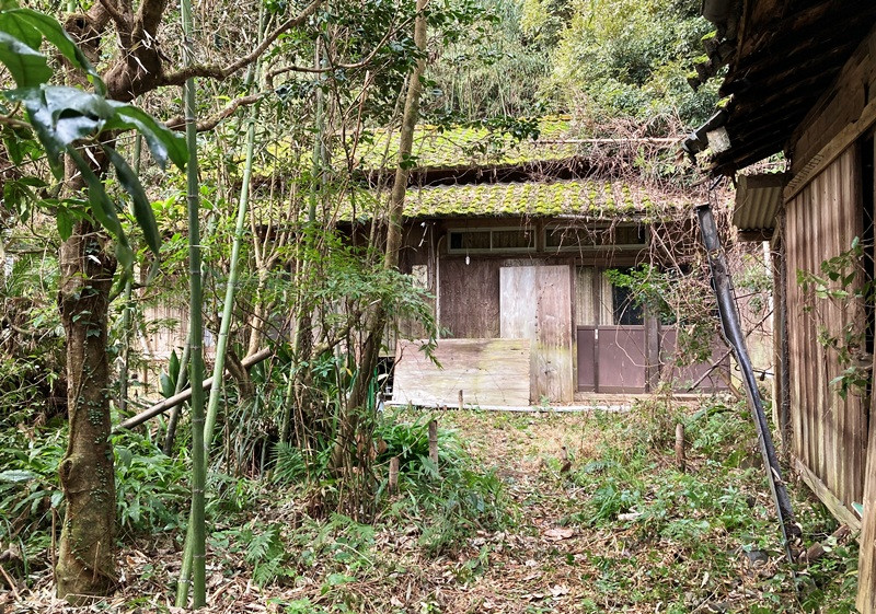 Wood house with outbuildings in Kokubu, Kirishima