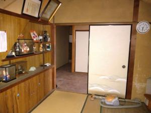 1970s wood house, 3-min walk to station, Shimane