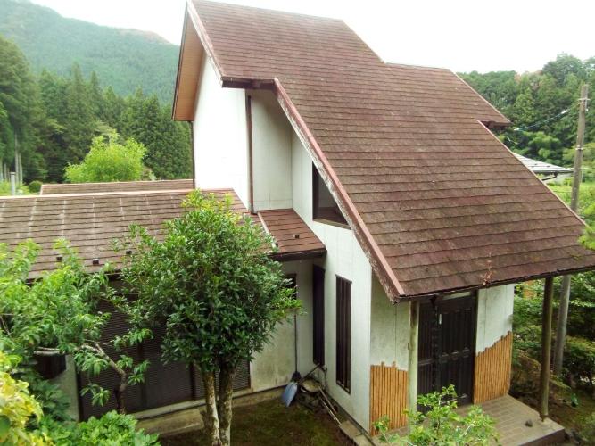 1980s wood house in Tokyo