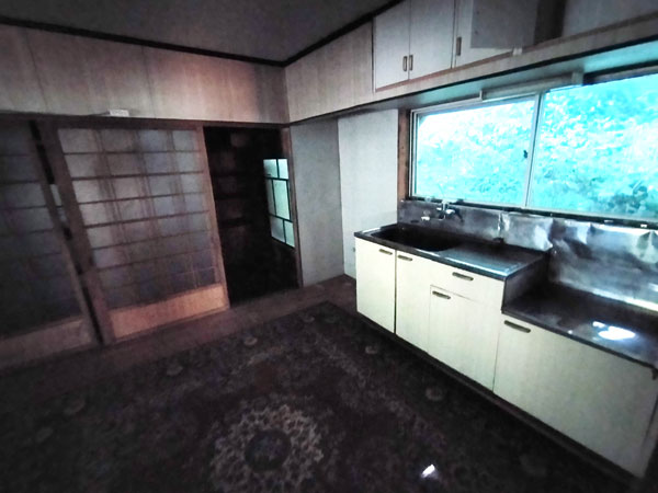 Traditional old house deep in the mountains of Nishi-Yoshino