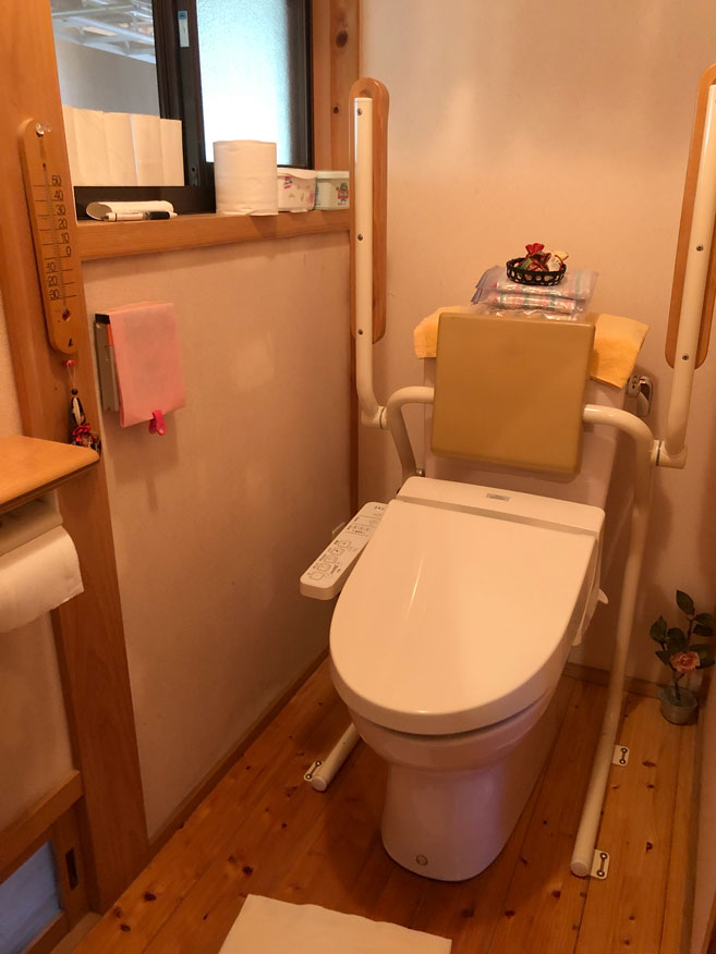 2000s wood house on a large plot in Miyama, Nantan