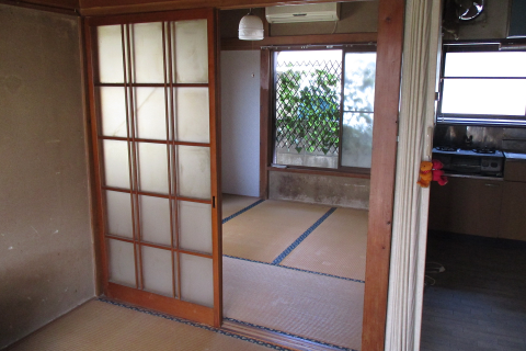 1970s wood house, 18-min walk to station, Tochigi