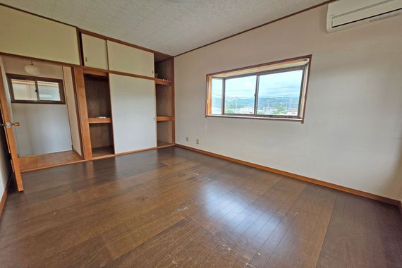 1980s wood house, 8-min walk to station, Wakayama