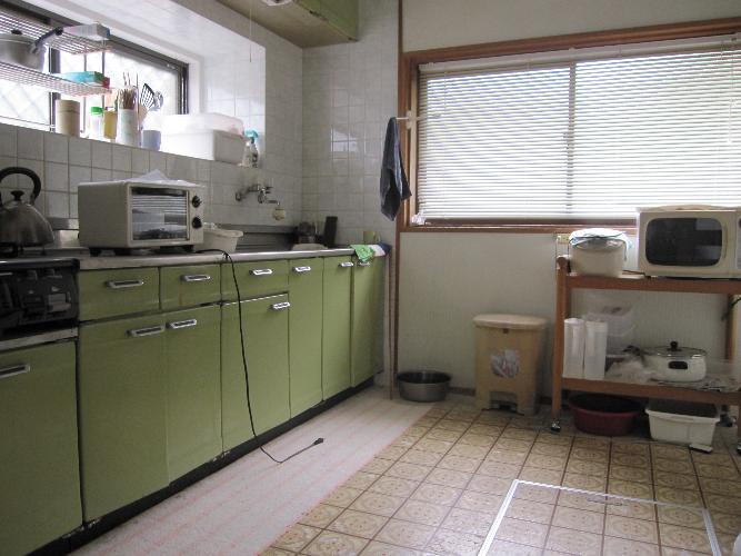 1990s concrete house in Satsumasendai