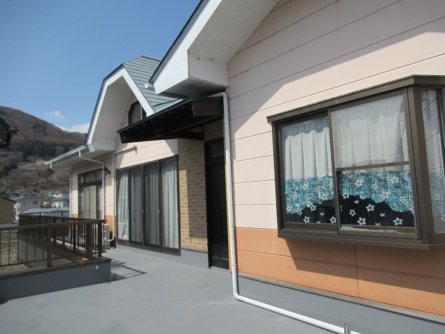 1990s steel-frame house in Nagano