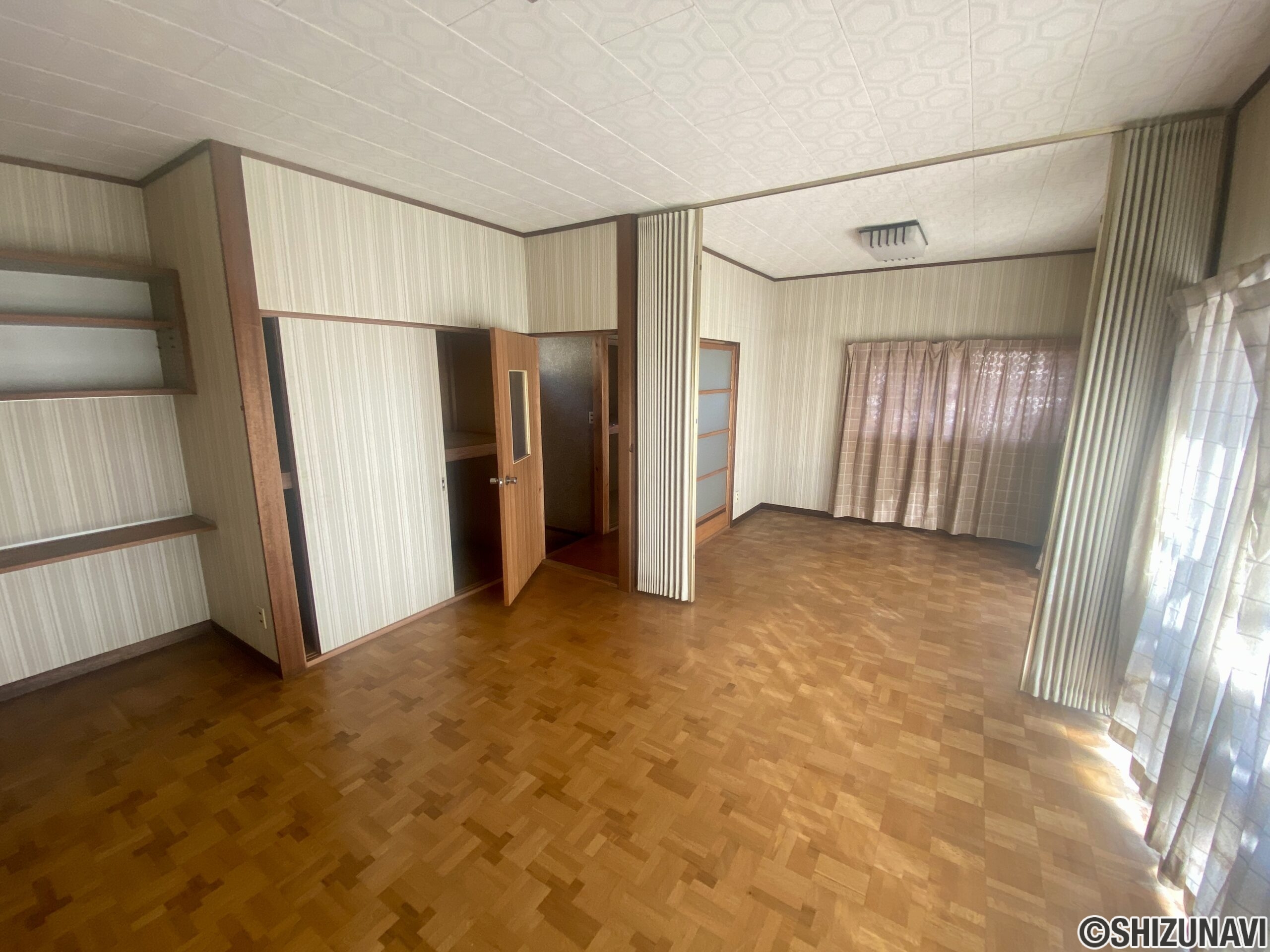 1970s wood house, 8-min walk to station, Shizuoka