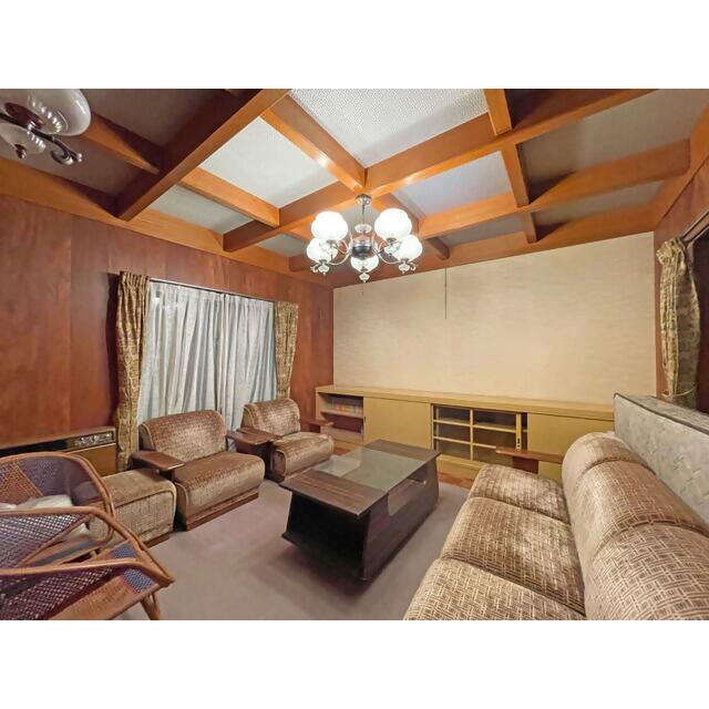 1970s wood house, 15-min walk to station, Mie