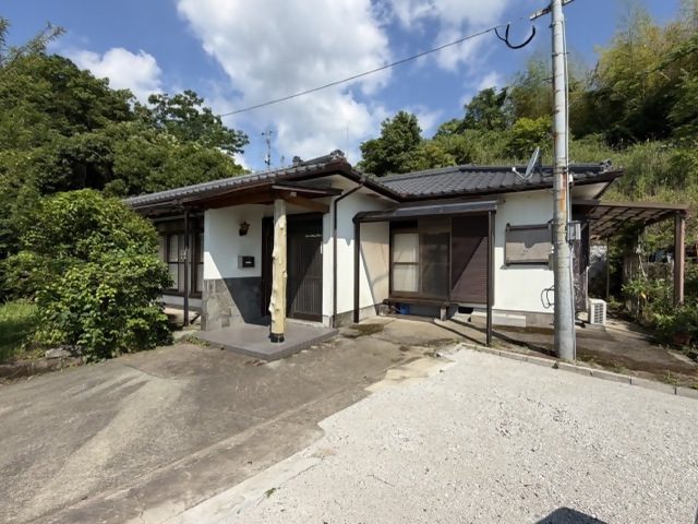Wood house in Chiran, Minamikyushu, farmland, approval needed