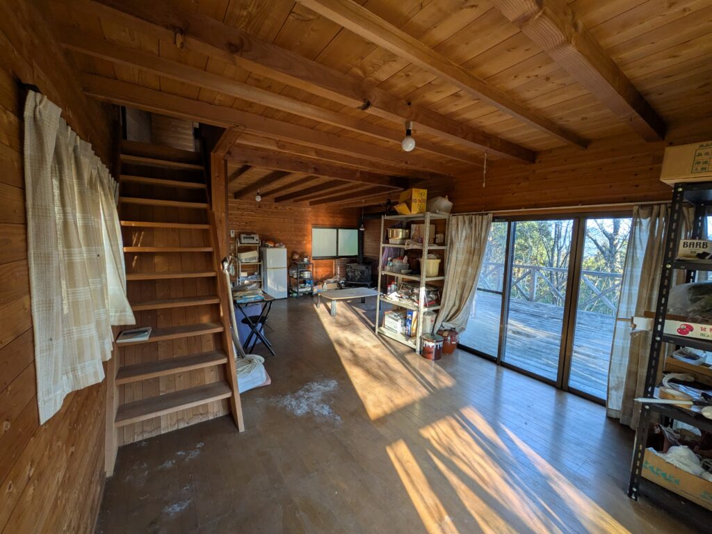 1990s wood house on a large plot in Nara