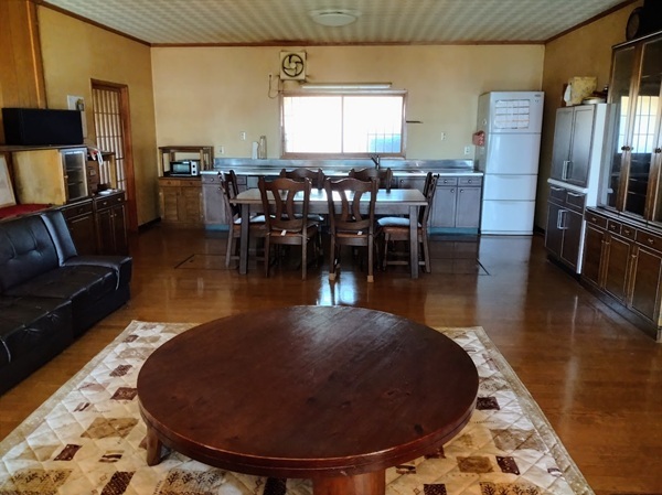 1990s wood house on a large plot in Yamanashi