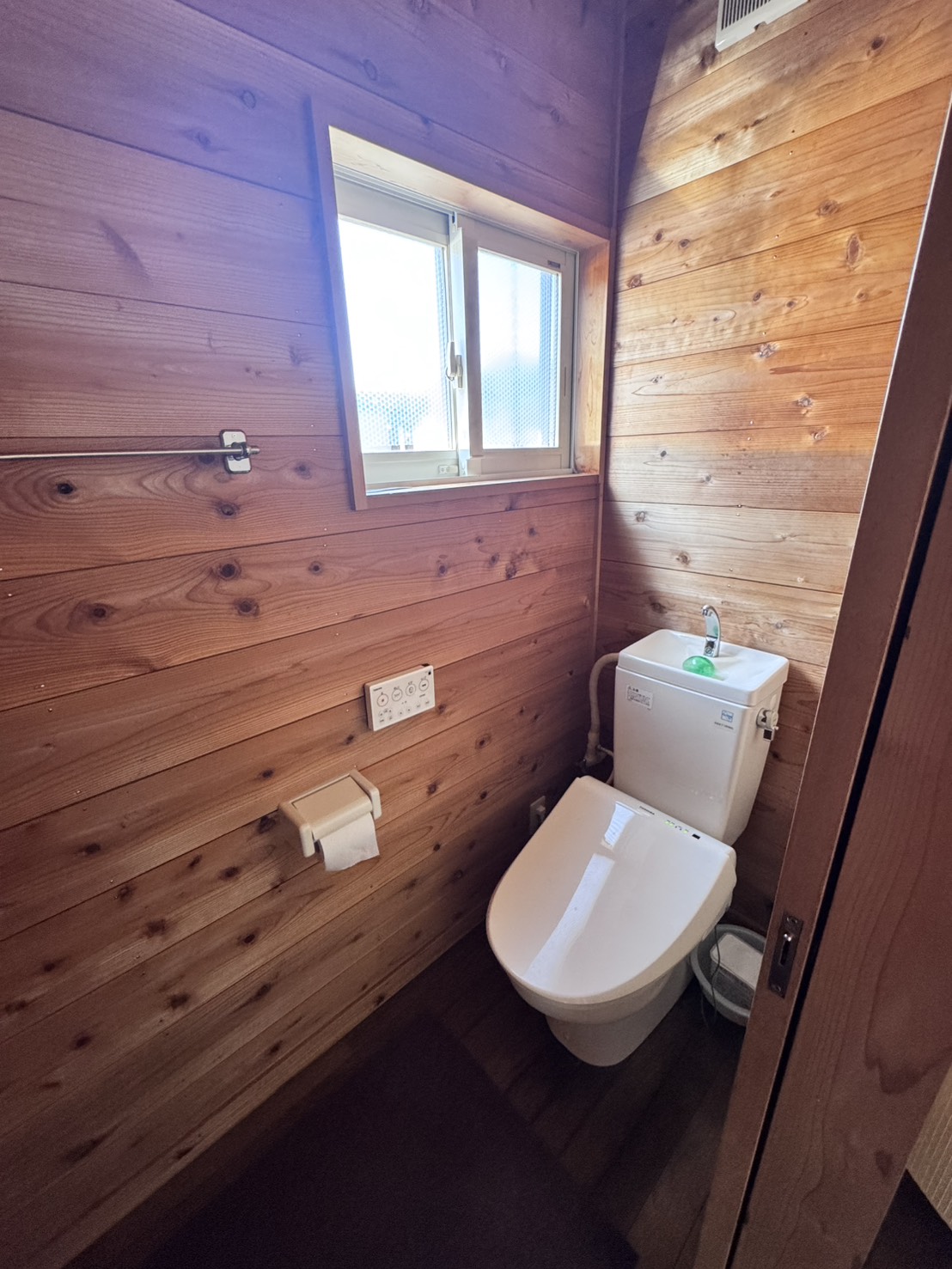 2000s wood house in Nagano