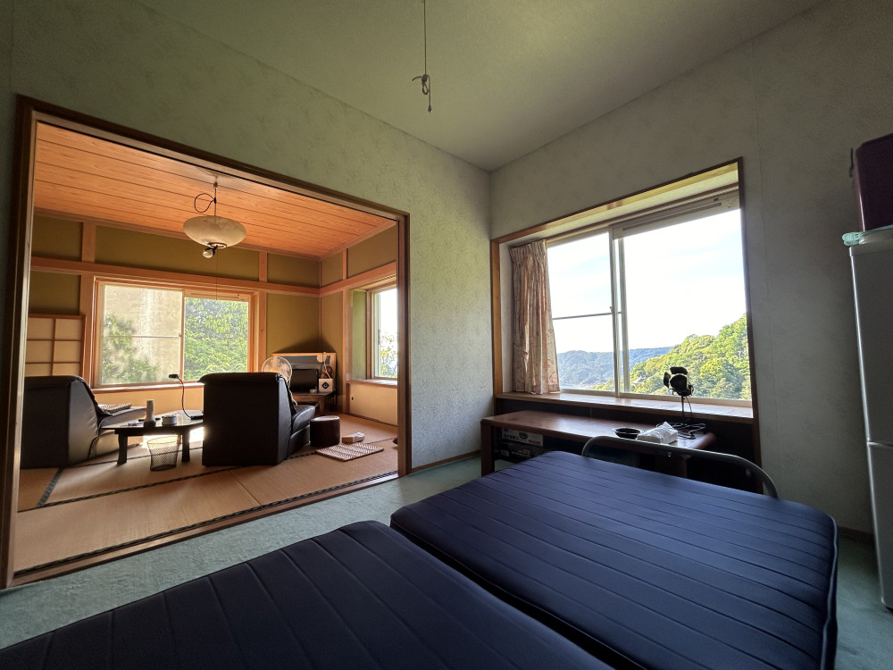 1980s wood house, 18-min walk to station, Shizuoka