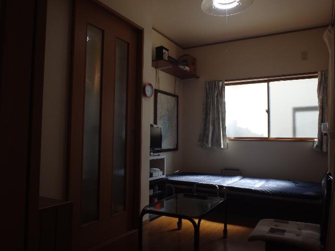2000s wood house with outbuildings in Kagawa