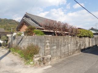1950s wood house, 16-min walk to station, Oita