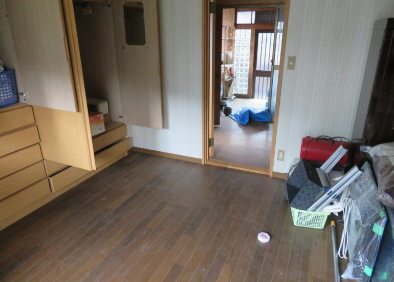 1970s wood house in Matsusaka Kahada