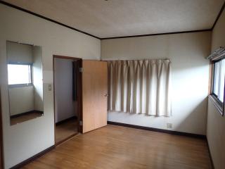 1980s wood house in Oita