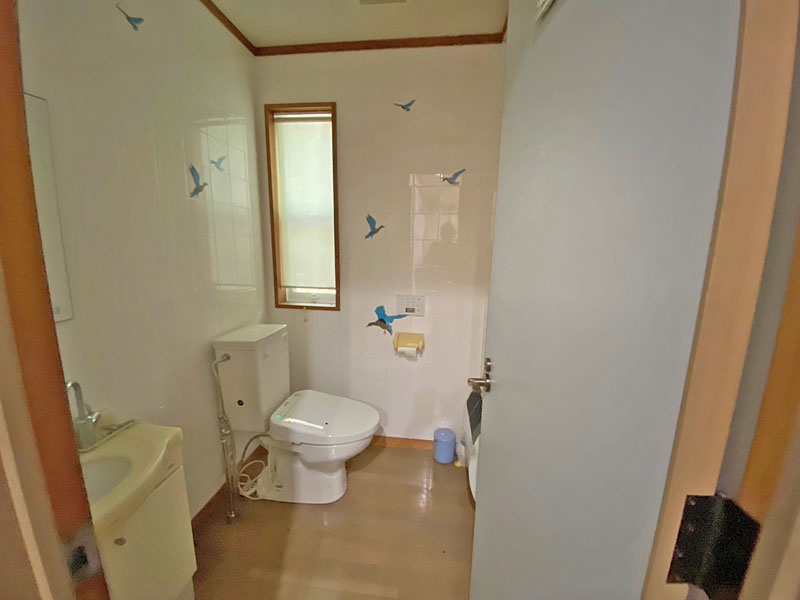 1990s wood house on a large plot in Nagano
