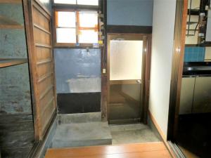 1930s wood house, 1-min walk to station, Shimane