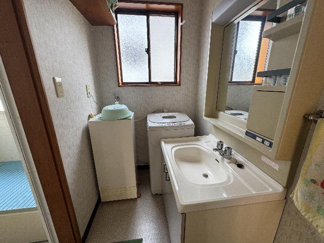 1990s wood house in Tokamachi, Niigata