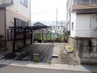 1970s concrete house, 1-min walk to station, Oita