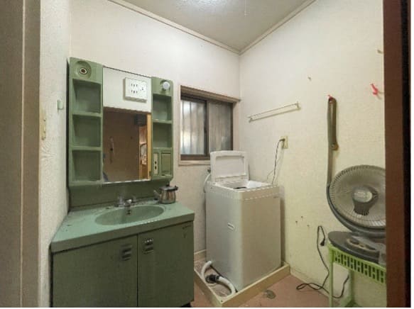 1970s wood house in Nara