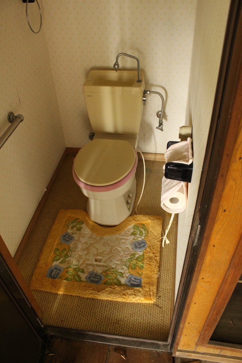 1860s wood house, 17-min walk to station, Ehime